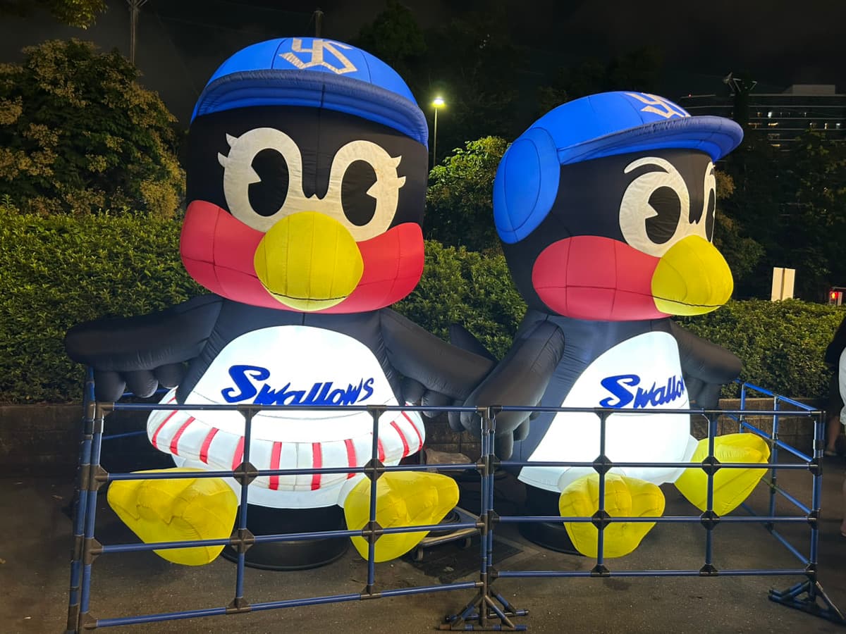 Inflatable Tsubakuro and Tsubami figures at Jingu Stadium
